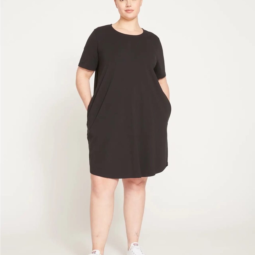 Universal Standard Halie Tee Dress in Black, size S (14-16)